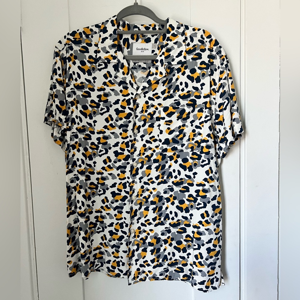 Goodfellow Men’s Cheetah Print Button-Up Blue Yellow Grey White Shirt Large